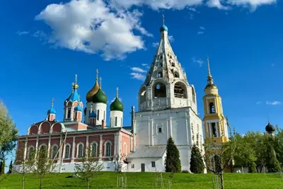 Достопримечательности Коломны: Успенский собор и шатровая колокольня в Коломенском кремле